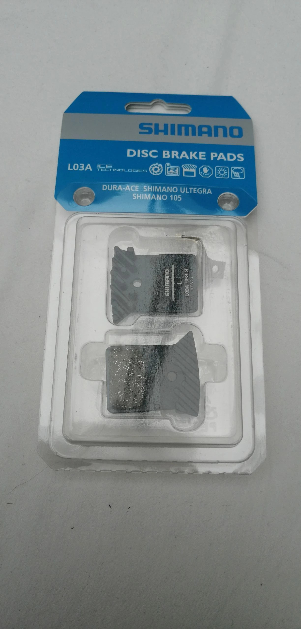 Shimano Scheibenbremsbelag L03A Resin Mit Kühlrippen 1 Paar Y8PU98040 OVP 1 Shimano Scheibenbremsbelag L03A Resin Mit Kühlrippen 1 Paar Y8PU98040 OVP