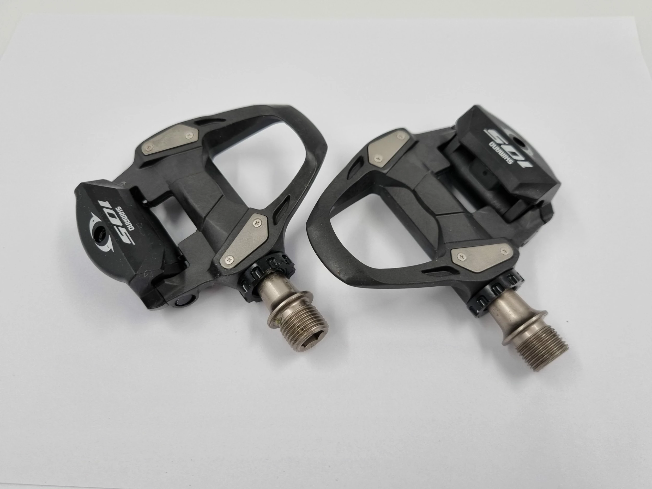 Shimano SPD-SL Pedal 105 PDR7000 1 Shimano SPD-SL Pedal 105 PDR7000