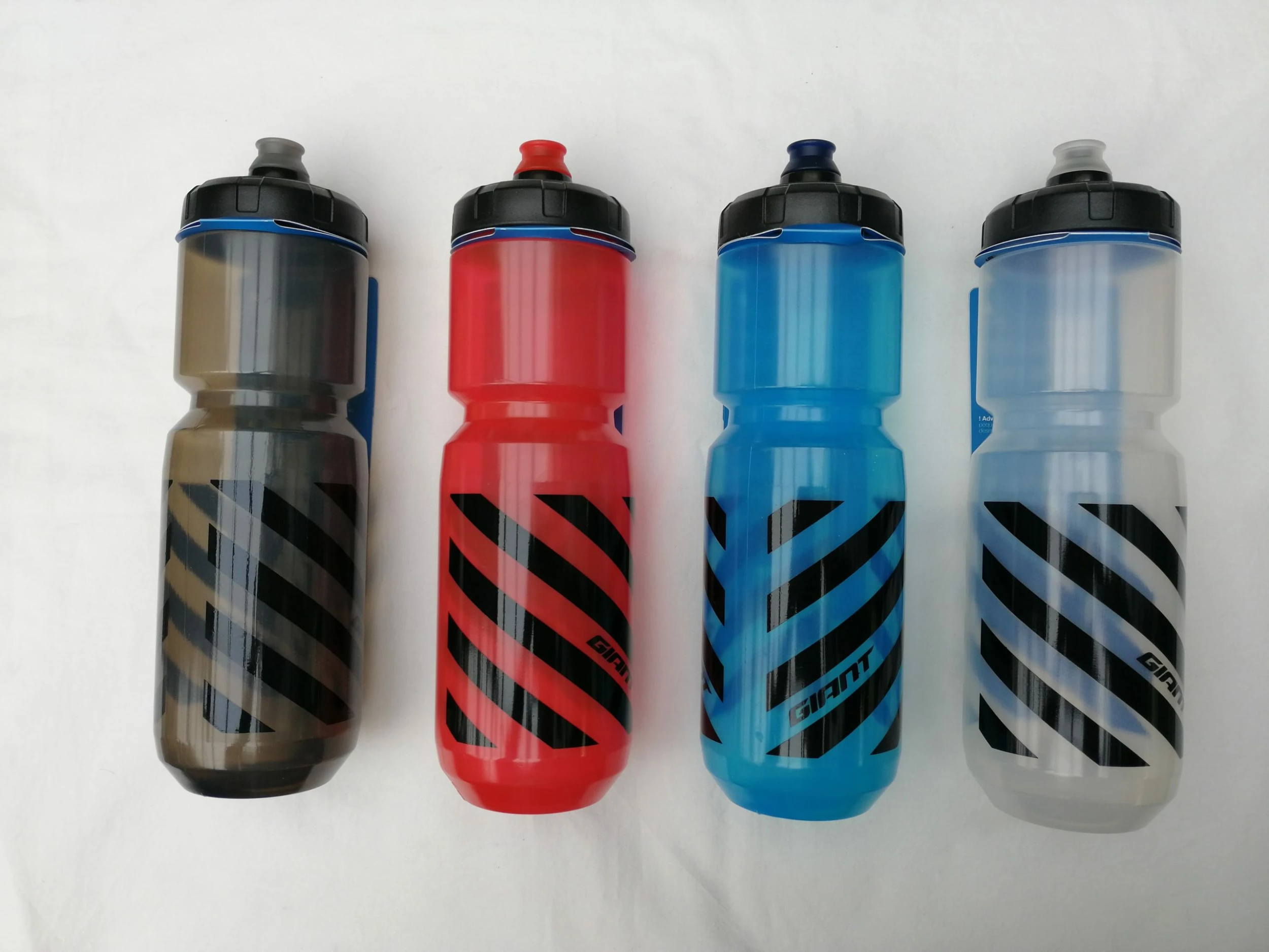 Giant DoubleSpring Trinkflasche 750 Ml *BPA Frei* 1 Giant DoubleSpring Trinkflasche 750 Ml *BPA Frei*