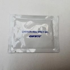 Giant Carbon Alu Montagepaste 5g